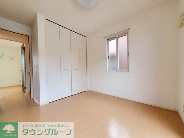 ウィスタリア Fの物件内観写真